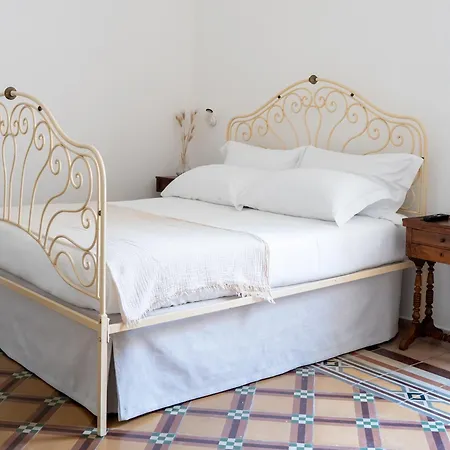 Palazzo Lavi 1923 Bed & Breakfast