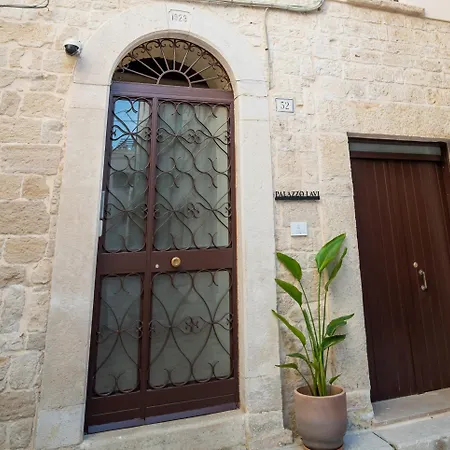 Palazzo Lavi 1923 Bed & Breakfast Trani