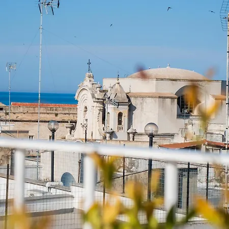 Palazzo Lavi 1923 3* Trani