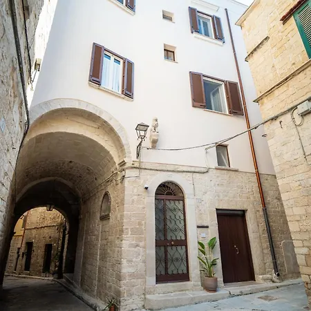 Palazzo Lavi 1923 3* Trani